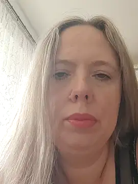 Irina3718 online show from 10/13/25, 09:31