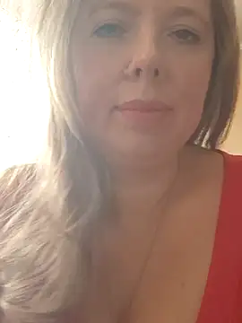 Irina3718 online show from 10/17/25, 10:18