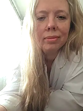 Irina3718 online show from 02/02/26, 10:58