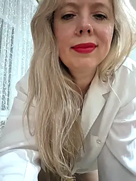 Snapshot of Irina3718 chatting on 04/18/26, 07:07 Irina3718 online show from 04/18/26, 07:07