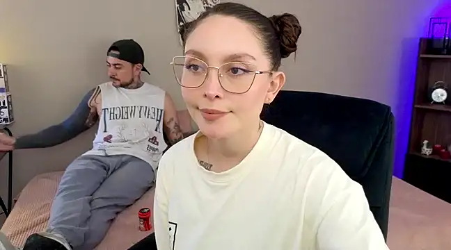 Snapshot of Te_para_2 chatting on 03/13/25, 09:05 Te para 2 online show from 03/13/25, 09:05