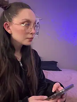 Snapshot of Te_para_2 chatting on 03/21/25, 03:33 Te para 2 online show from 03/21/25, 03:33