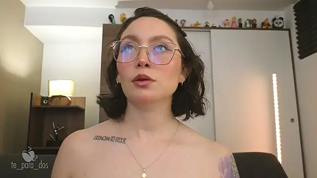 Snapshot of Te_para_2 chatting on 09/10/25, 04:18 Te para 2 online show from 09/10/25, 04:18