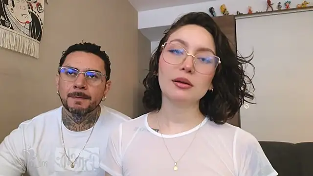 Snapshot of Te_para_2 chatting on 10/07/25, 03:42 Te para 2 online show from 10/07/25, 03:42