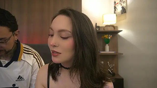 Snapshot of Te_para_2 chatting on 04/15/26, 04:25 Te para 2 online show from 04/15/26, 04:25