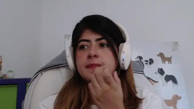 Snapshot of skyler1195 chatting on 03/10/25, 09:40 skyler1195 online show from 03/10/25, 09:40