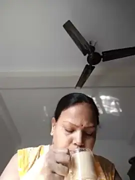 Arohi35 online show from 02/05/26, 03:33