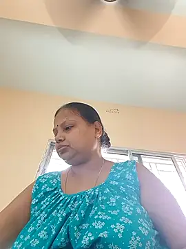 Snapshot of Arohi35 chatting on 03/11/26, 04:18 Arohi35 online show from 03/11/26, 04:18