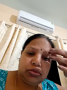 Snapshot of Arohi35 chatting on 03/18/26, 01:58 Arohi35 online show from 03/18/26, 01:58