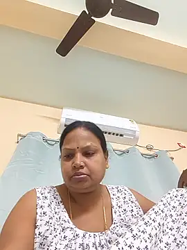 Snapshot of Arohi35 chatting on 03/27/26, 12:49 Arohi35 online show from 03/27/26, 12:49