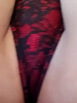 Snapshot of TiffiChantiT2 chatting on 03/18/25, 09:20 TiffiChantiT2 online show from 03/18/25, 09:20