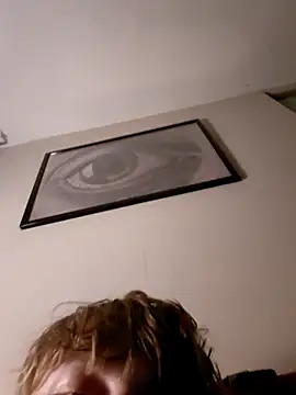 Snapshot of boasbuiten chatting on 02/22/26, 12:04 boasbuiten online show from 02/22/26, 12:04