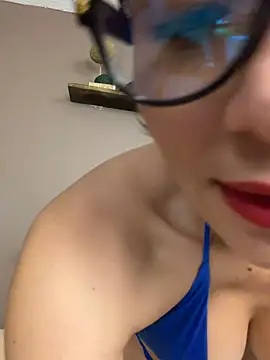 Snapshot of Guadalupe_Lopez chatting on 08/08/26, 11:12 Guadalupe Lopez online show from 08/08/26, 11:12