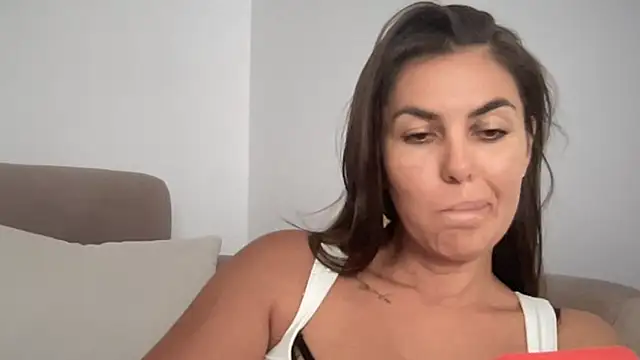 AngelinaMeov online show from 10/07/25, 12:57