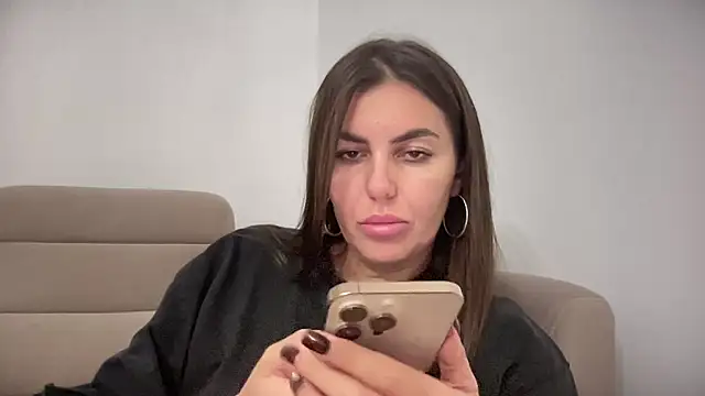 AngelinaMeov online show from 10/21/25, 05:13