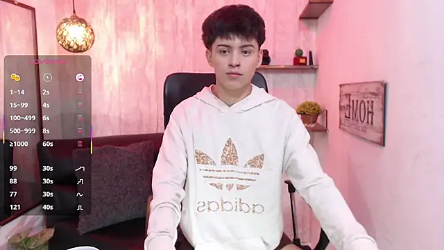 Snapshot of Sam_Daves chatting on 03/21/25, 01:12 Sam Daves online show from 03/21/25, 01:12