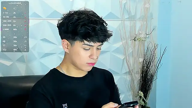 Snapshot of Sam_Daves chatting on 10/01/25, 01:39 Sam Daves online show from 10/01/25, 01:39