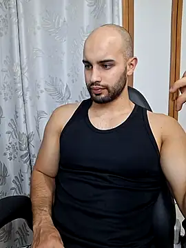 Snapshot of Chris_Alzate chatting on 03/17/25, 11:11 Chris Alzate online show from 03/17/25, 11:11