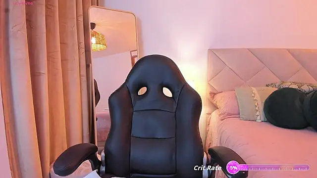 Snapshot of Chris_Alzate chatting on 09/14/25, 12:32 Chris Alzate online show from 09/14/25, 12:32