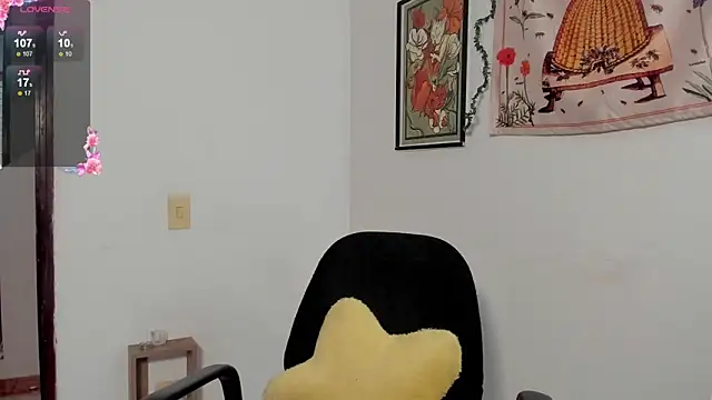 Gabee7  online show from 09/29/25, 04:23