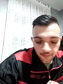 Snapshot of Francescodicristina44 chatting on 02/13/26, 11:12 Francescodicristina44 online show from 02/13/26, 11:12