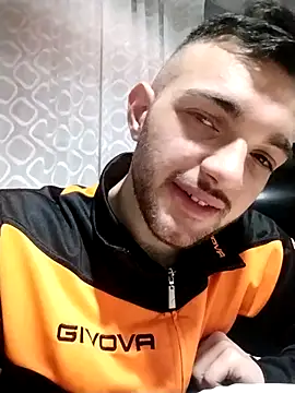 Snapshot of Francescodicristina44 chatting on 02/18/26, 09:55 Francescodicristina44 online show from 02/18/26, 09:55