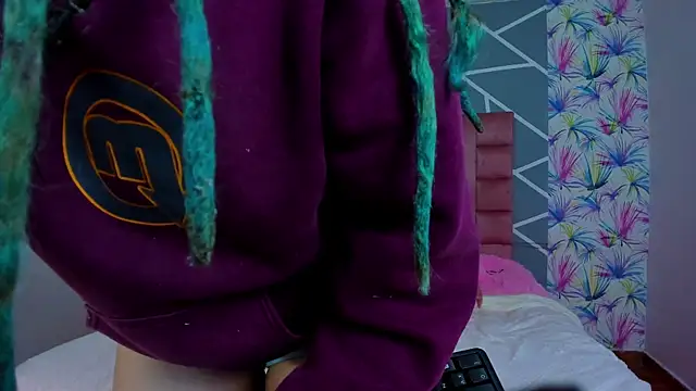 Snapshot of Asaray_T chatting on 03/12/25, 03:29 Asaray T online show from 03/12/25, 03:29