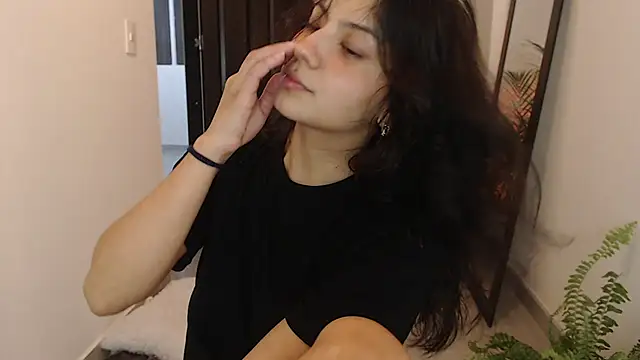 Snapshot of Asaray_T chatting on 03/15/26, 12:38 Asaray T online show from 03/15/26, 12:38