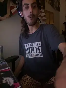 Snapshot of twink69Finger chatting on 10/15/25, 02:28 twink69Finger online show from 10/15/25, 02:28