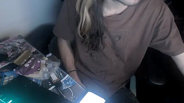 Snapshot of twink69Finger chatting on 10/18/25, 03:46 twink69Finger online show from 10/18/25, 03:46