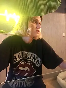 VictoriaLuxe online show from 09/08/25, 11:48