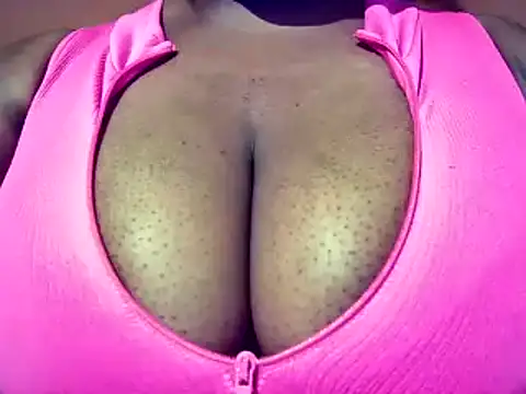 Snapshot of sexyamanda_ chatting on 02/19/26, 06:42 sexyamanda online show from 02/19/26, 06:42