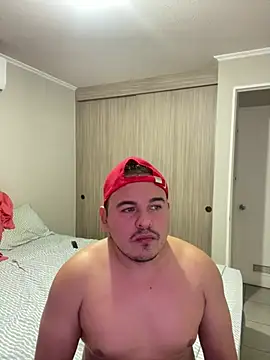 Snapshot of Gusta_bi chatting on 03/17/25, 04:22 Gusta bi online show from 03/17/25, 04:22