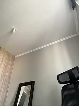 Snapshot of Gusta_bi chatting on 03/21/25, 12:50 Gusta bi online show from 03/21/25, 12:50