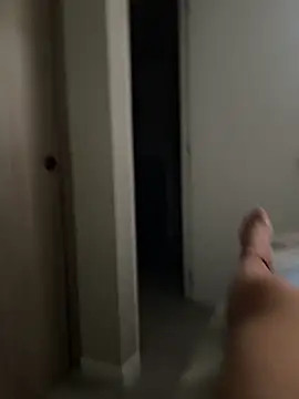 Snapshot of Gusta_bi chatting on 02/18/26, 04:19 Gusta bi online show from 02/18/26, 04:19