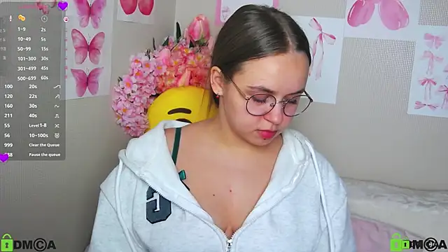 Lilysweet13 online show from 10/03/25, 10:45