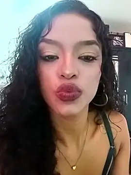 Snapshot of Aphrodite-777 chatting on 04/16/26, 09:39 Aphrodite-777 online show from 04/16/26, 09:39
