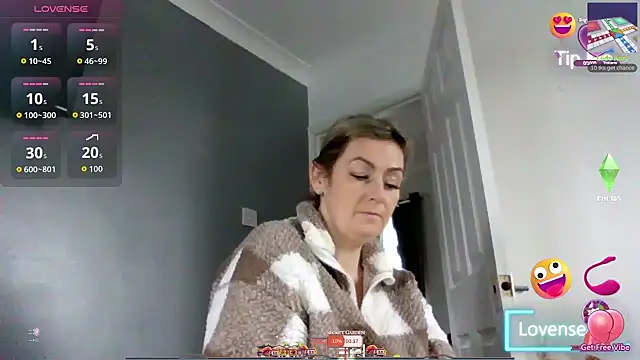 GoldenSquirter online show from 12/05/25, 09:18