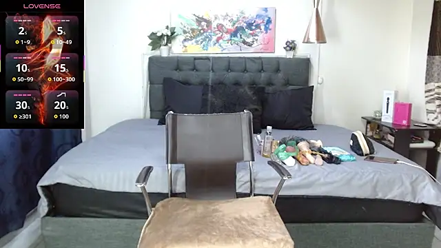 mia velvet1 online show from 10/14/25, 02:18