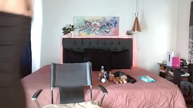 mia velvet1 online show from 10/21/25, 02:40