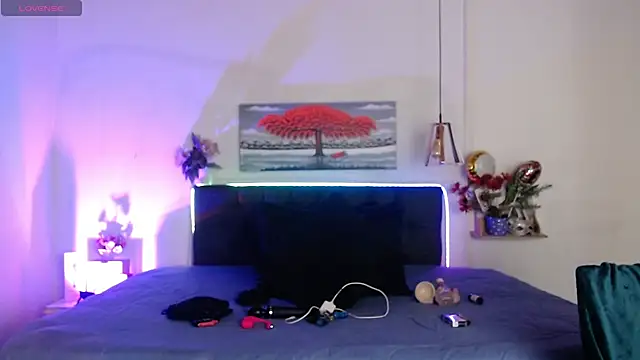 Rose Thompson1 online show from 10/15/25, 01:22