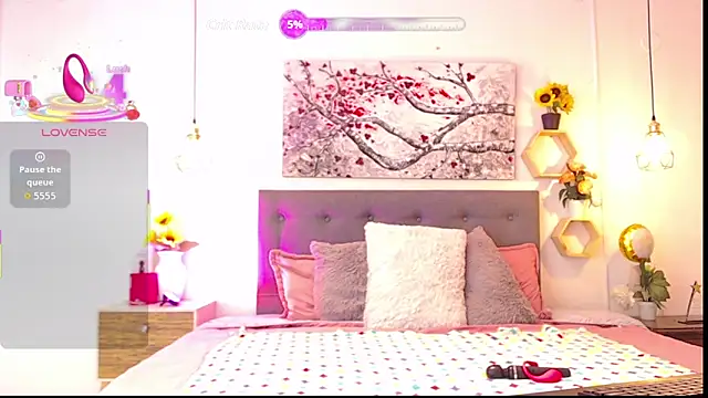 Rose Thompson1 online show from 12/19/25, 01:40