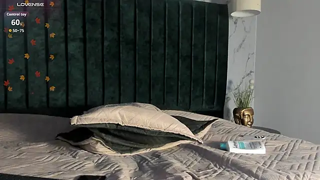 Snapshot of labrinthteasing chatting on 09/15/25, 02:39 labrinthteasing online show from 09/15/25, 02:39