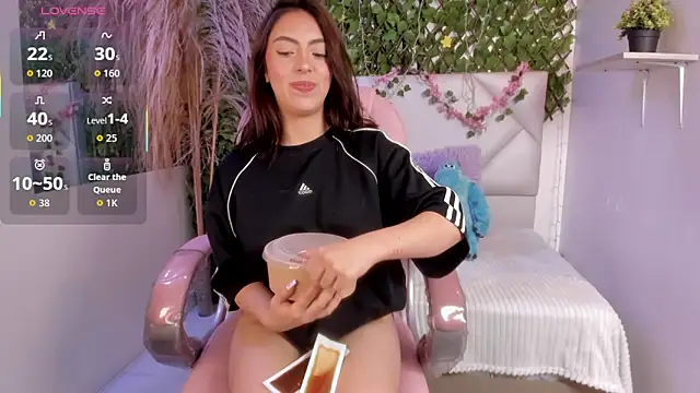 Abby Piink online show from 11/25/25, 03:12