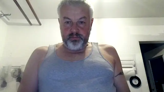 Berg Boy online show from 10/22/25, 04:24