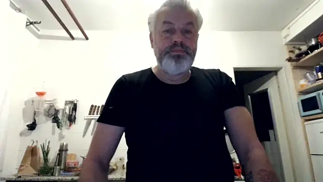 Snapshot of Berg_Boy chatting on 01/16/26, 05:55 Berg Boy online show from 01/16/26, 05:55