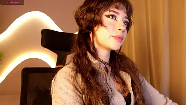 Snapshot of Miyuki_wolf chatting on 03/04/26, 08:37 Miyuki wolf online show from 03/04/26, 08:37