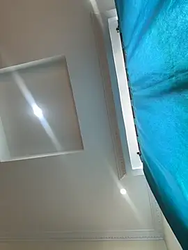 Ivelleee  online show from 11/04/25, 07:57