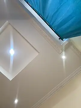 Ivelleee  online show from 11/24/25, 08:30