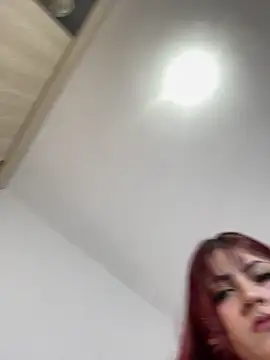 Snapshot of Ivelleee_ chatting on 06/05/26, 11:54 Ivelleee online show from 06/05/26, 11:54